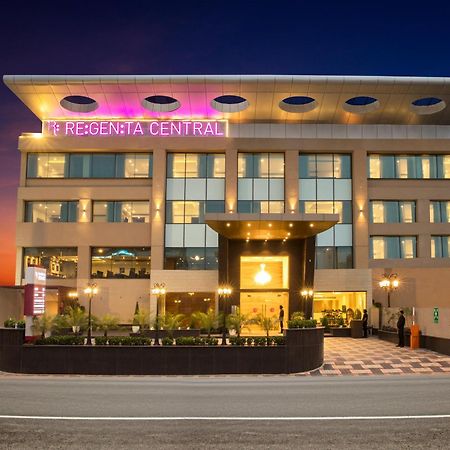 Regenta Central Cassia Zirakpur Chandigarh Hotel Exterior photo